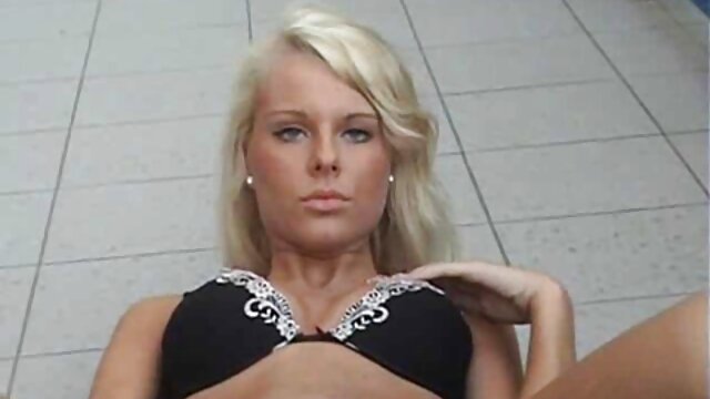 男性ミュージシャンが行く間に友人から性交を取る 女 芸能人 エロ 動画