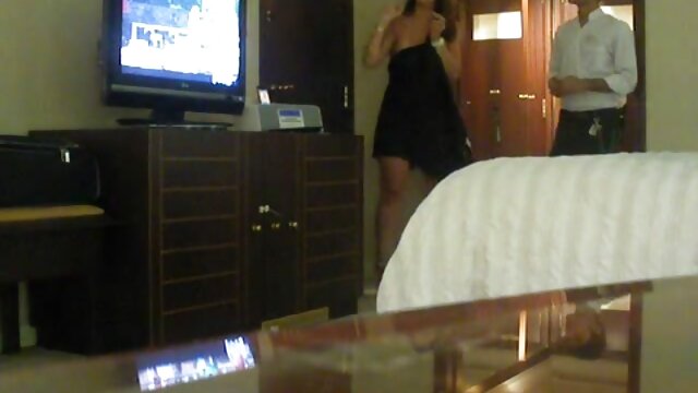 Coquette小さなおっぱいmasturbate彼女の膣個チャット ぽっちゃり 女 の エロ 動画