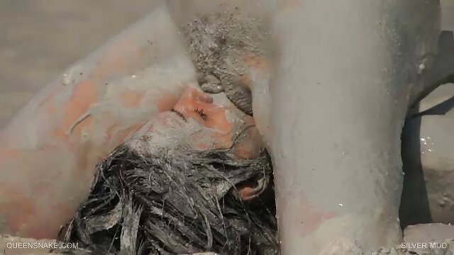 挿入コック深いですべての穴 女 の sex 無料 動画