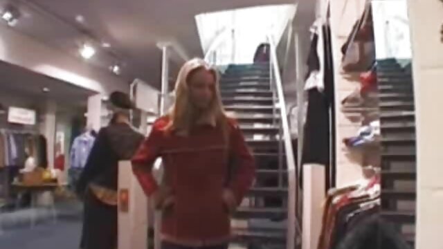 女の子フラット裸を示す肛門と唇 r18 女性 動画