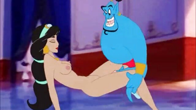 舐めているコックと初めて感じた肛門 地味 な 女 エロ 動画